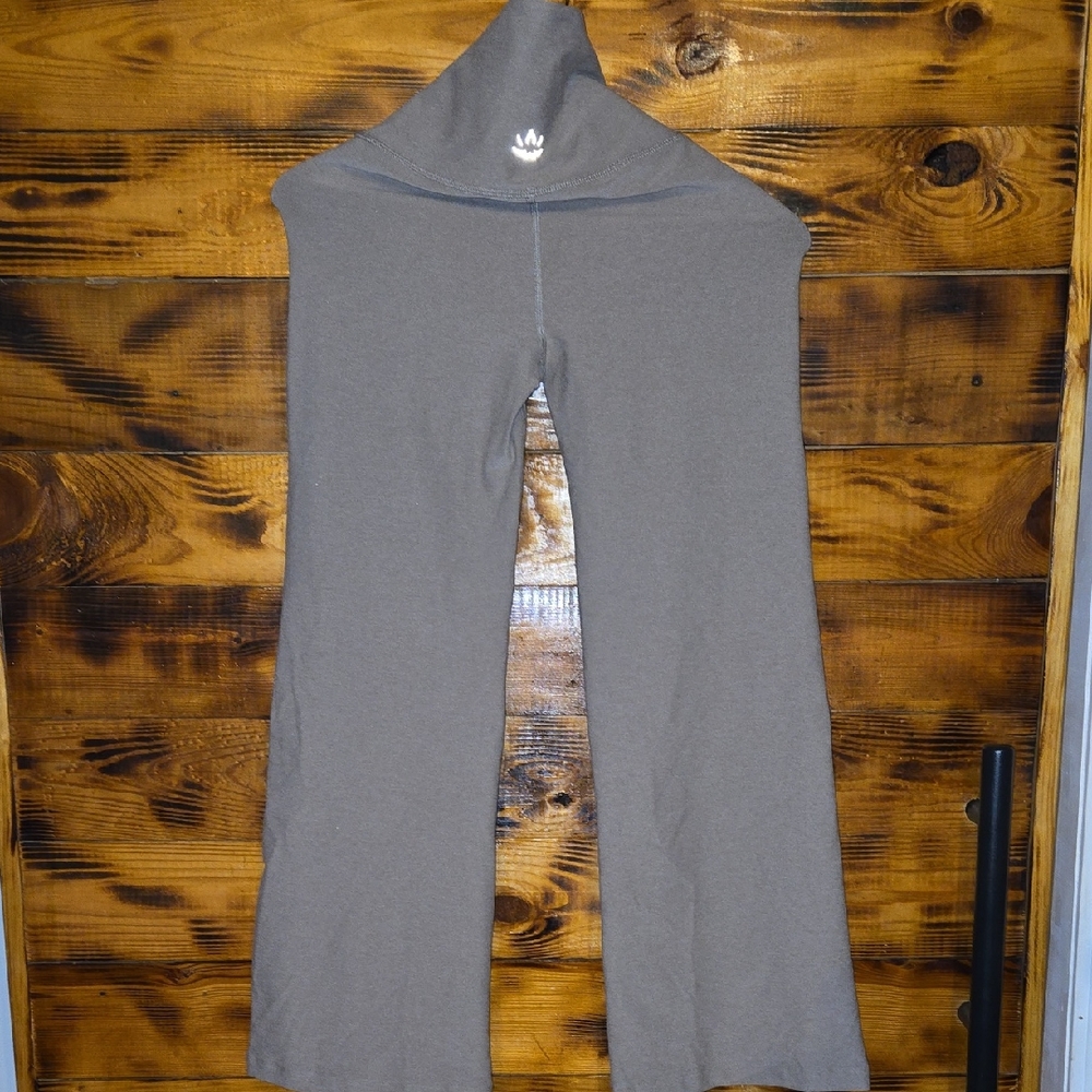 Women's Tan/khaki Beyond Yoga Flare
